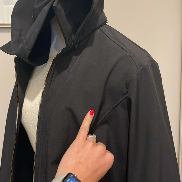 Michael Kors - Hooded Black Jacket With Gold Zipper - Size 1X - Gently Used!! - Picture 11 of 15
